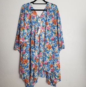 NWT M/L - Kimono